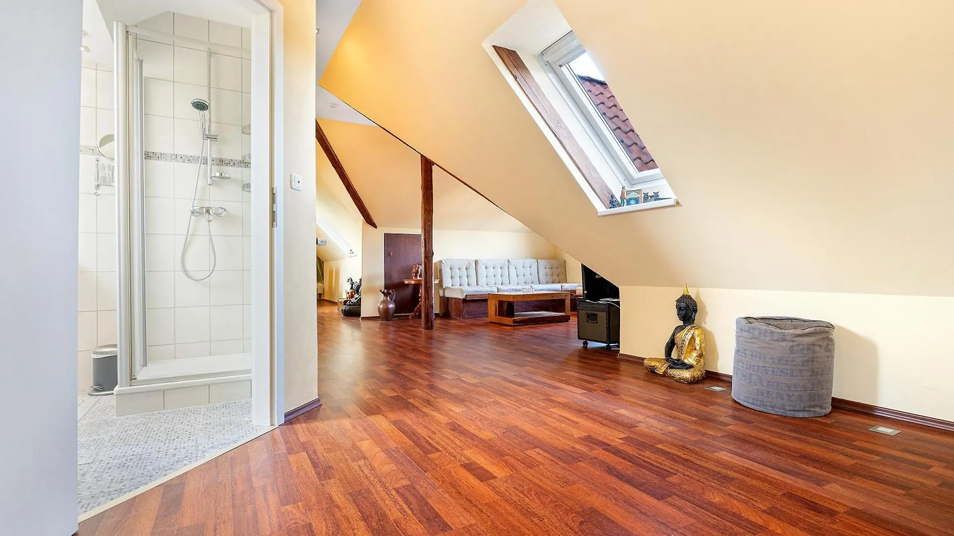 公寓 Dachgeschosswohnung Wohllebe 汉诺威 德国